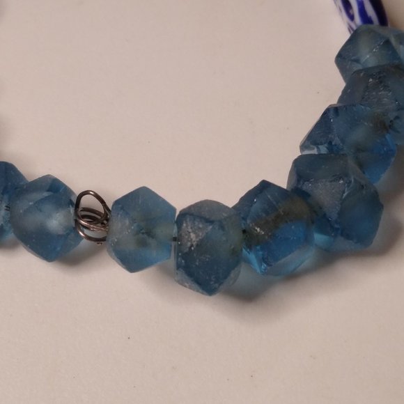 Vintage Glass And Ceramic Blue Bead Bracelet - Picture 6 of 13